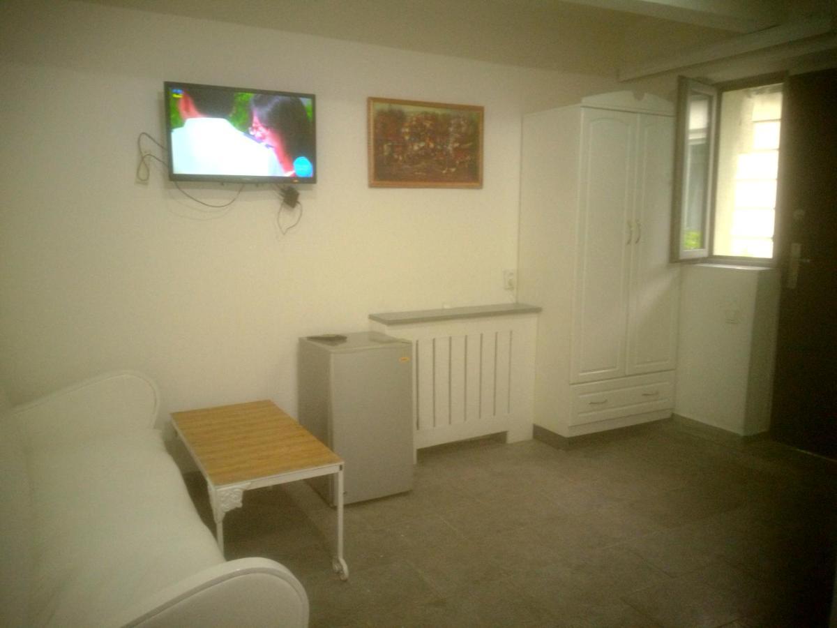Rrooms Old City Apartment Tbilisi Bagian luar foto